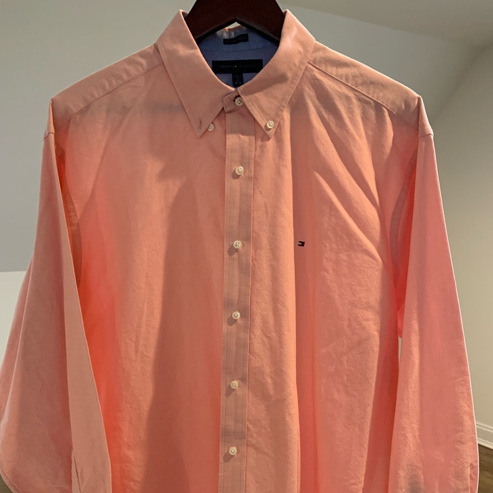 Tommy Hilfiger 100% cotton pink button-down long sleeve dress shirt